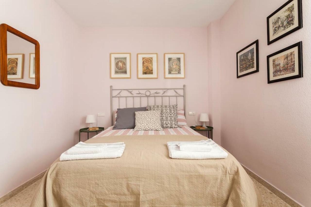 Apartamento Jardin De Santa Paula 塞维利亚 外观 照片